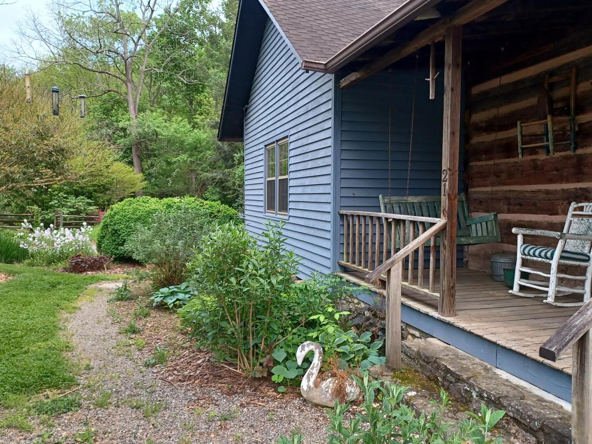 Restored1850S Log Cabin, With Gazebo And Gardens! 1 Mile To Downtown Weaverville Zewnętrze zdjęcie