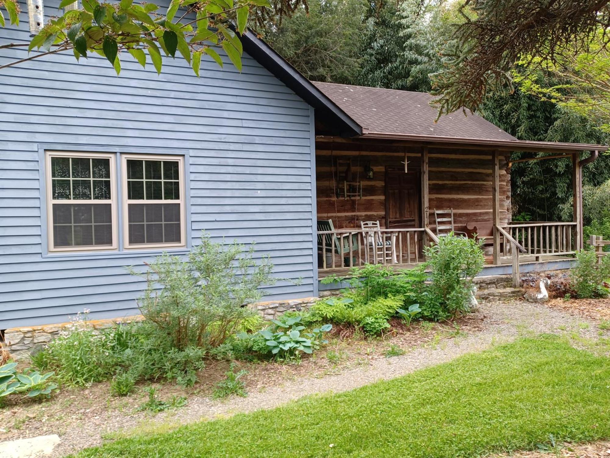 Restored1850S Log Cabin, With Gazebo And Gardens! 1 Mile To Downtown Weaverville Zewnętrze zdjęcie