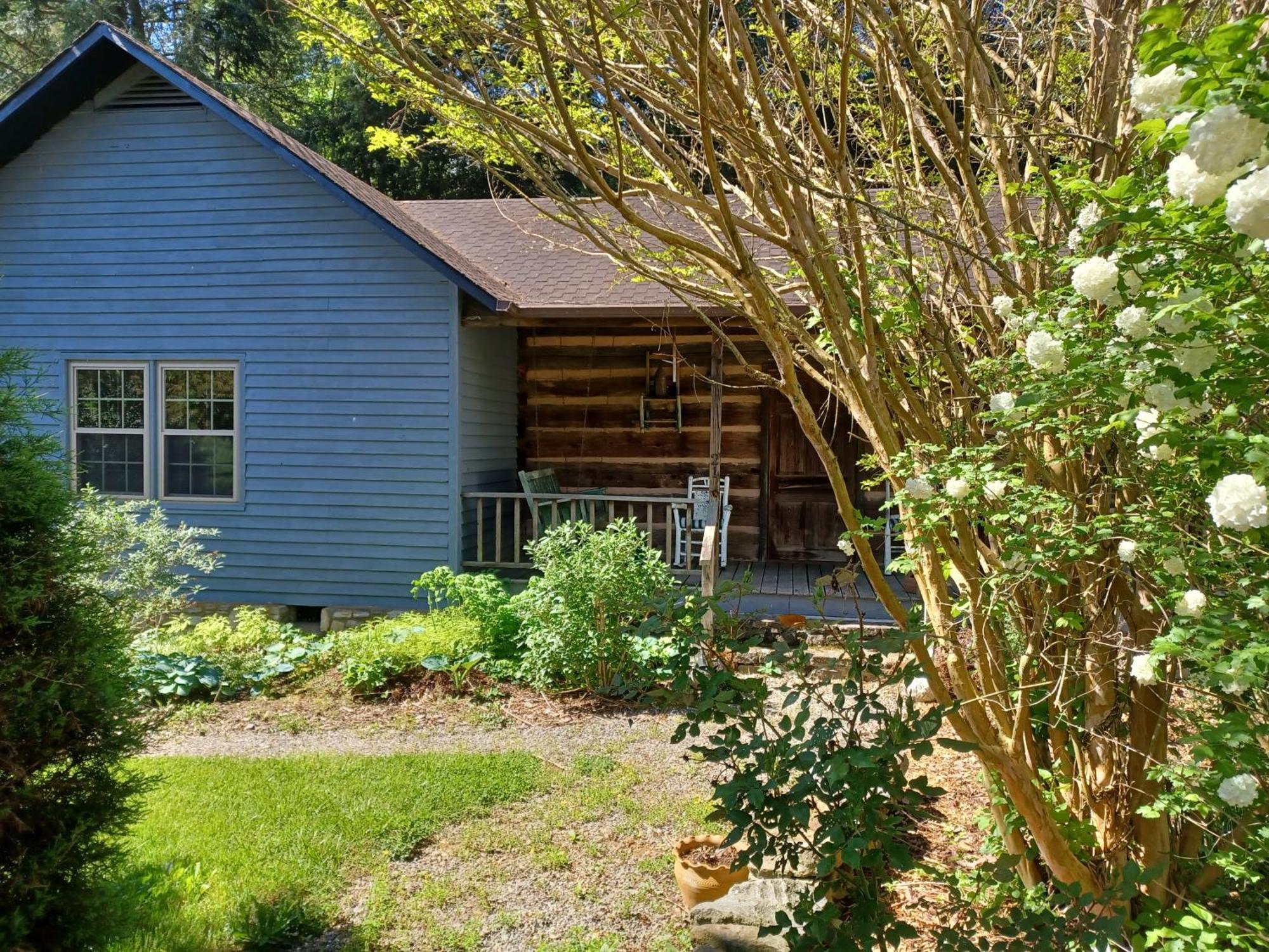 Restored1850S Log Cabin, With Gazebo And Gardens! 1 Mile To Downtown Weaverville Zewnętrze zdjęcie