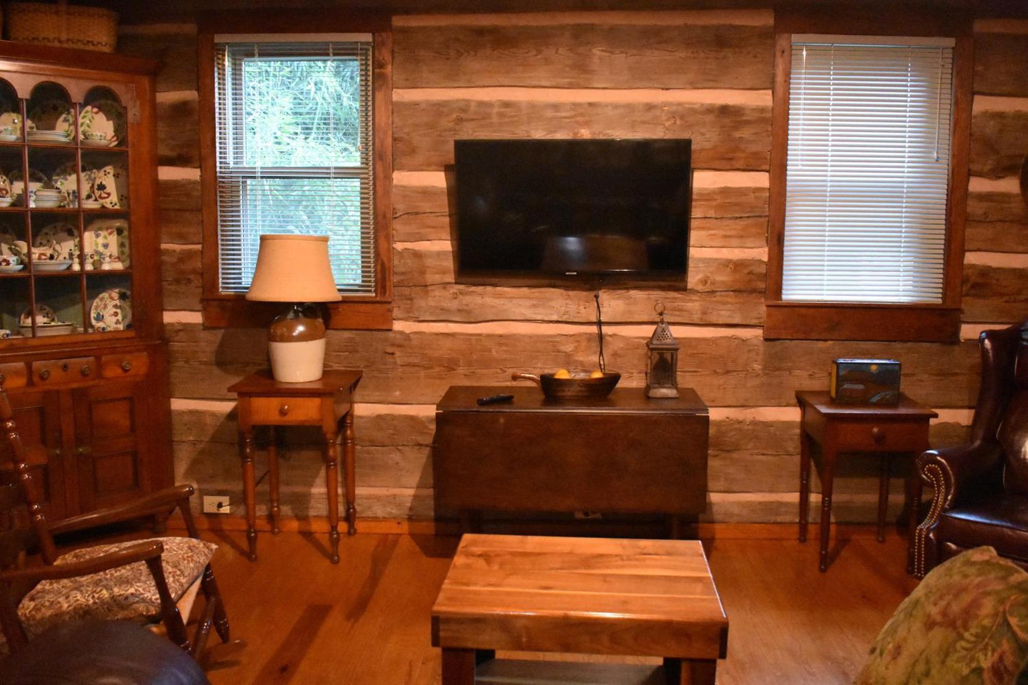 Restored1850S Log Cabin, With Gazebo And Gardens! 1 Mile To Downtown Weaverville Zewnętrze zdjęcie